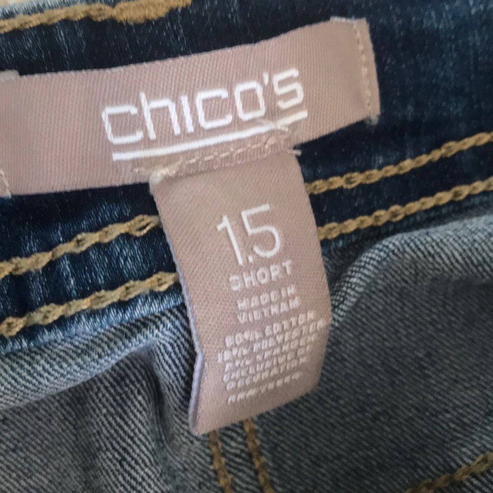🛑 1 hour sale. Chico’s capri jeans - Picture 4 of 6